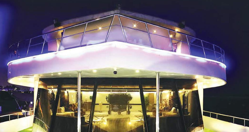 Private Houseboat Cruise - VIP Plus