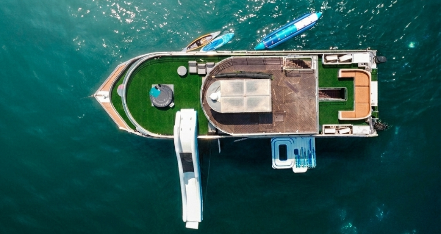 House Boat Water Sports Package